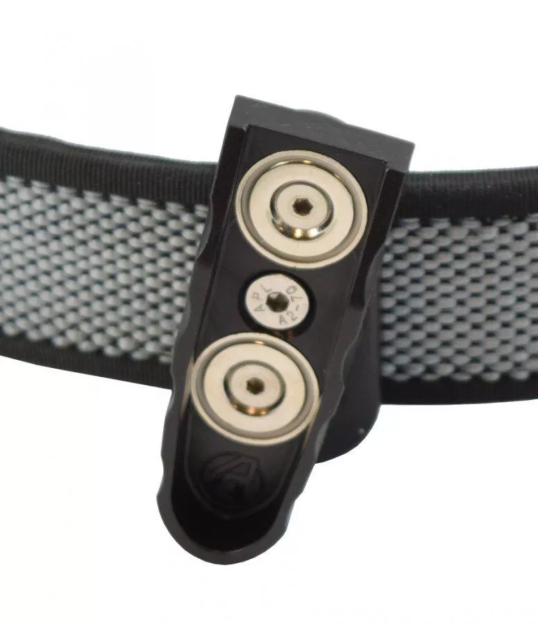 DAA Bullets-Out Magnetic Pouch for STI 2011