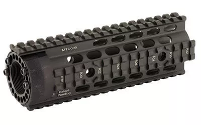 Utg PRO 4/15 Carbine Full-Fin Quad Rail Black